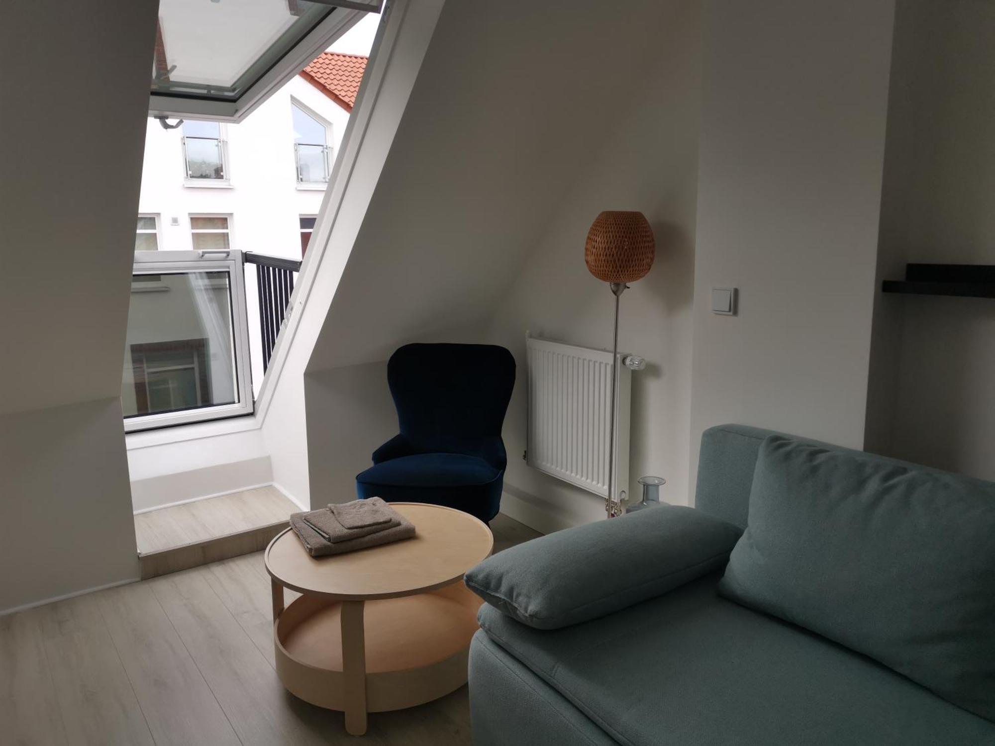 Dachzimmer Mit Kochecke Und Duschbad, Nahe Messe Ганновер Экстерьер фото